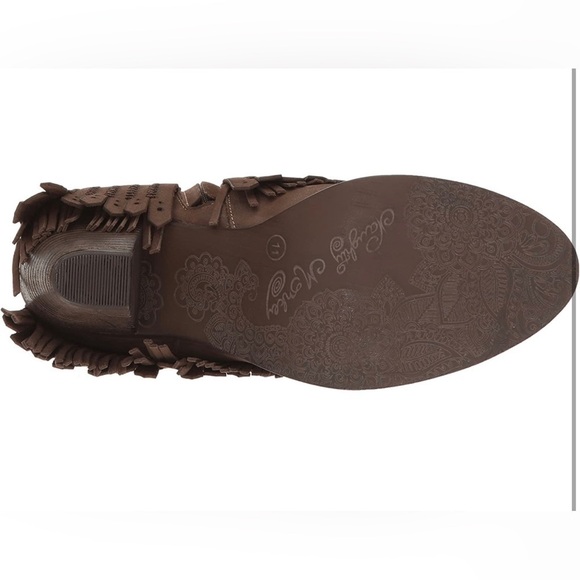 NEW Naughty Monkey Swing Low Taupe Boho Fringe Leather Block Heel Ankle Boot - Picture 5 of 16